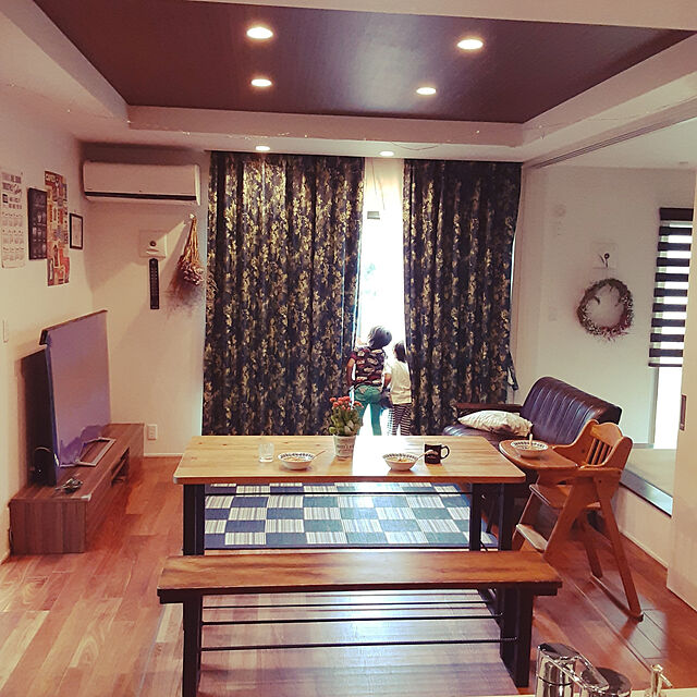 miyupannaのニトリ-木目調フロアラグ(V 200X270) の家具・インテリア写真