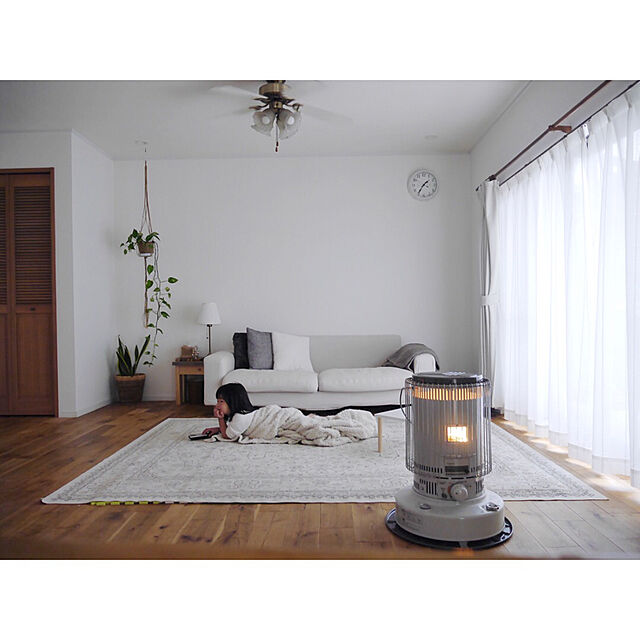 yukikoの-トヨトミ 電子点火式対流型石油ストーブ ＜KS-67HW＞ ホワイト 木造17畳/コンクリート24畳の家具・インテリア写真