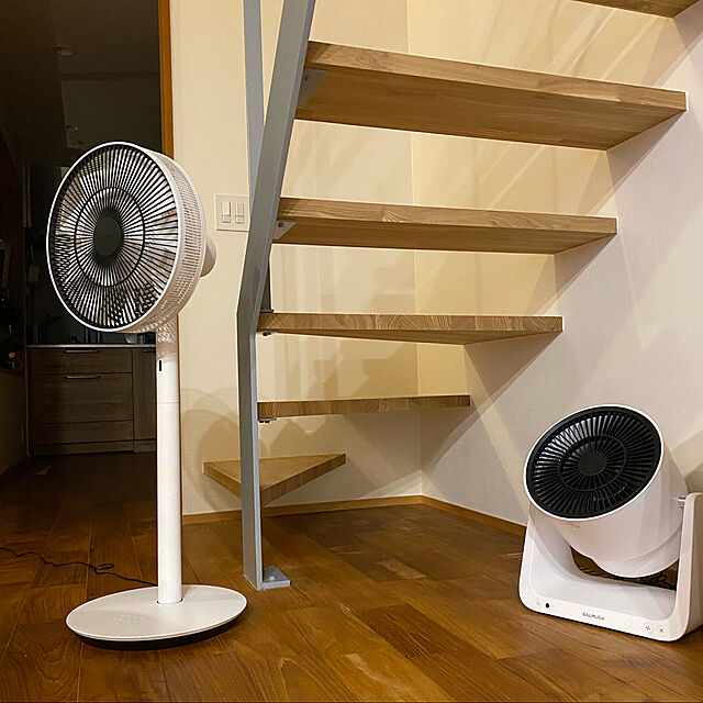 sznoieの-扇風機 サーキュレーター BALMUDA グリーンファン C2 A02A-WK バルミューダ GreenFan リモコン付き 脱臭 送風機 卓上 おしゃれ 静音の家具・インテリア写真