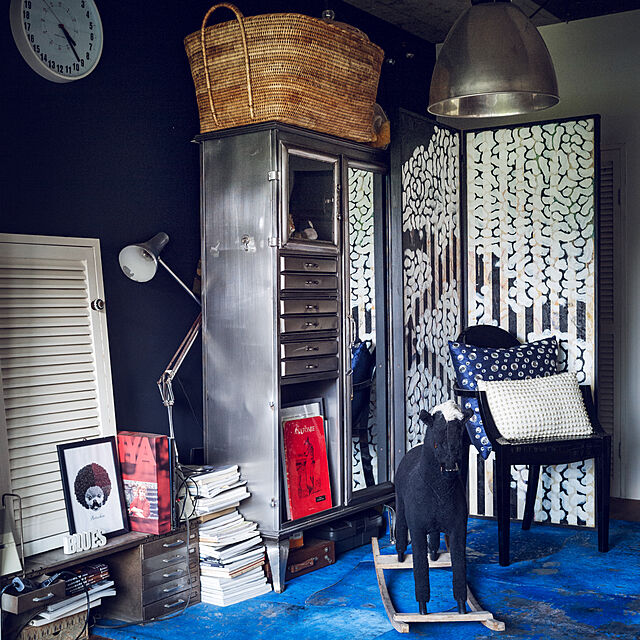 Masaの-【Kartell カルテル 日本正規】 チェア 椅子 ダイニングチェア ルイゴースト モダン インテリア 4852 ブラック LOUIS GHOST イタリア デザイナーズ 家具 フィリップ・スタルク スタッキングの家具・インテリア写真