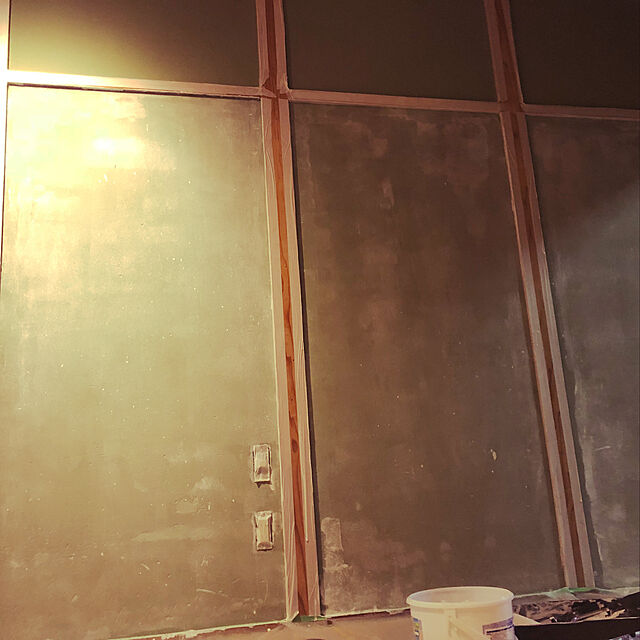 man-jのカンペハピオ-カンペハピオ 珪藻土塗料 エアクリーンウォールK 利休白茶 5Kの家具・インテリア写真