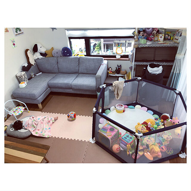 maiの-はらぺこあおむし 手形足形ポスター 女の子 男の子 新生児 4色カラー 額縁型の家具・インテリア写真