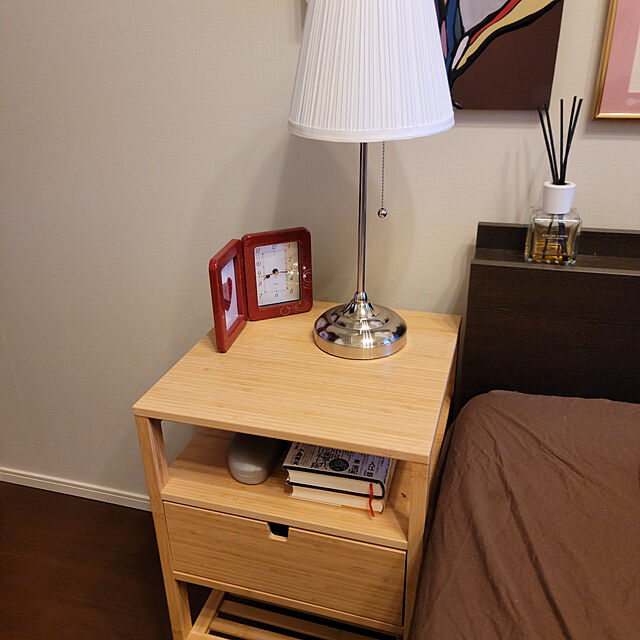 okapinのイケア-NORDKISA ノールドシーサ ベッドサイドテーブルの家具・インテリア写真