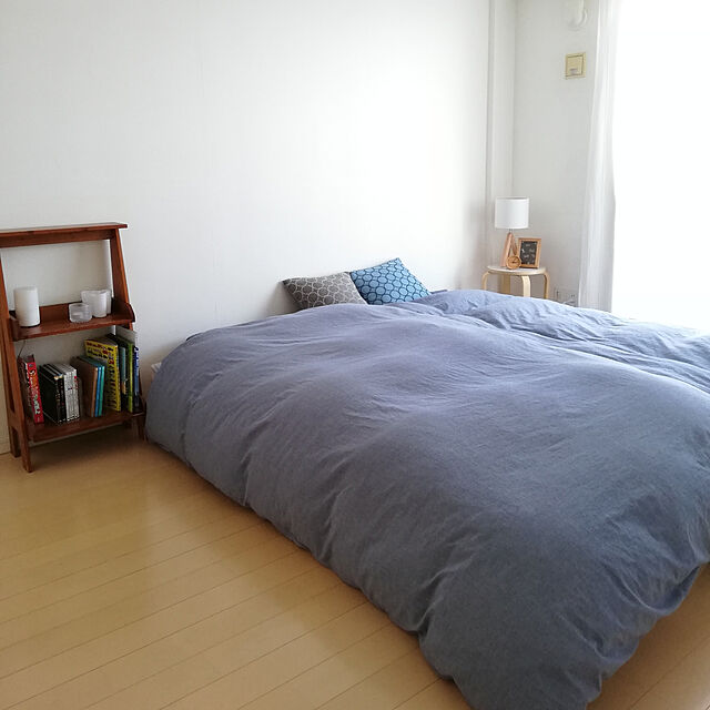 yui-fの無印良品-壁に付けられるフレーム・はがきサイズ用・オーク材の家具・インテリア写真