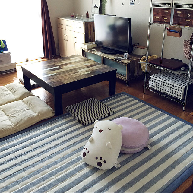 nao.のニトリ-洗える綿入りキルトラグ(130X185) の家具・インテリア写真