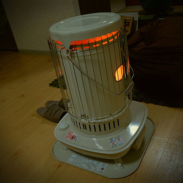 atsu.の-【即納】【送料無料】コロナ ストーブ 対流型 色：ホワイト(品番:SL-5121（W）)石油暖房機の家具・インテリア写真