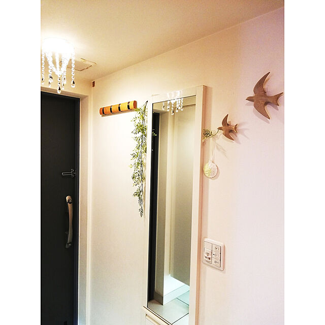 kotoripの-北欧風 グレージュの鳥の壁飾り（Sサイズ） ナチュラルカラーの立体オーナメント ツバメ バード ウォールデコレーションの家具・インテリア写真
