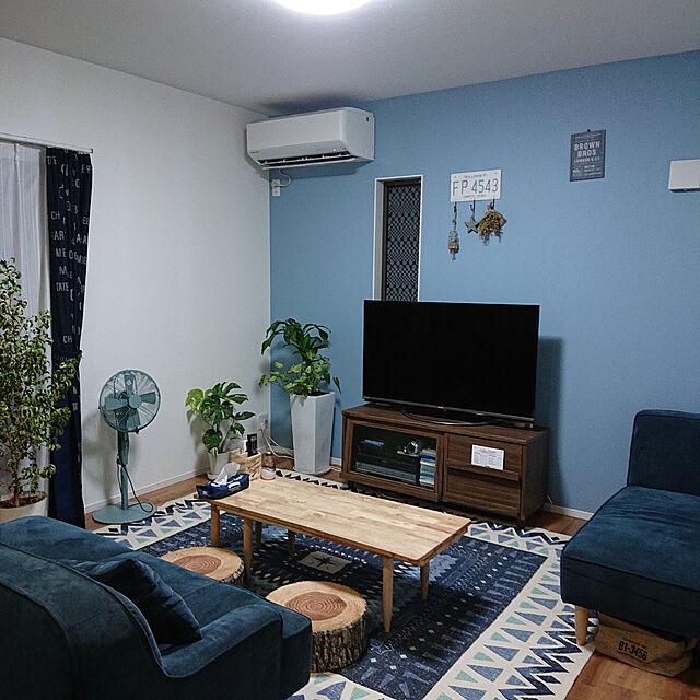 happygoluckyのニトリ-遮光2級カーテン(バスロール 100X200X2) の家具・インテリア写真