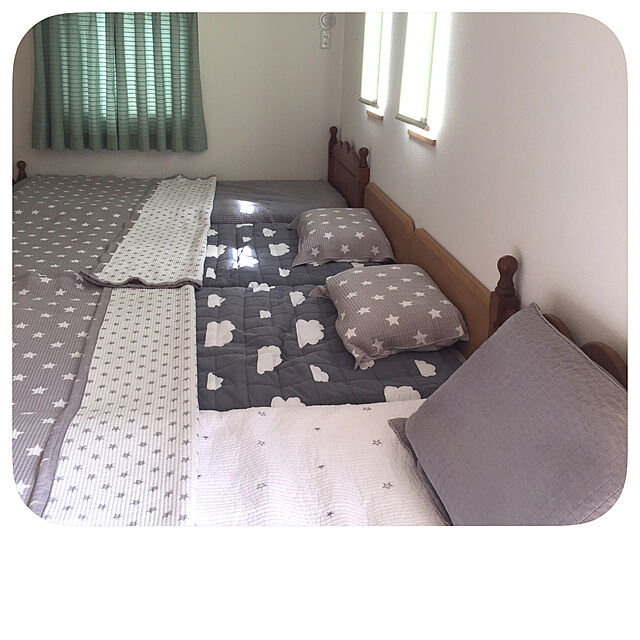 maiの-150×210 洗えるリブ☆柄刺繍キルティングマルチカバーラグマット イブル2colorの家具・インテリア写真