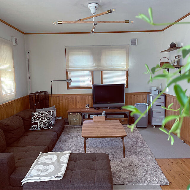 yupponのインターフォルム-シーリングライト インターフォルム アストルバウム LT-3528（レトロ球付）の家具・インテリア写真