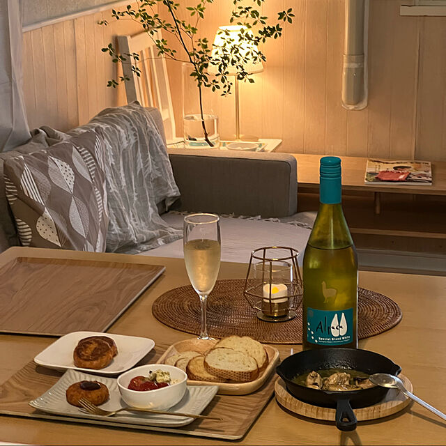 yukarimamaのうきうきワインの玉手箱-サンタ ヘレナ アルパカ スペシャル ブレンド ホワイト 2021年の家具・インテリア写真