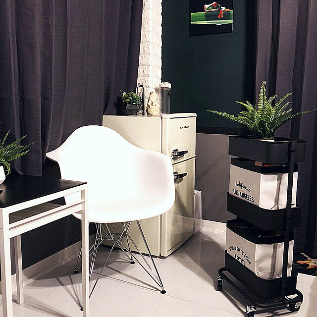 kaerucoの-チェア 送料無料 北欧 シェルアームチェア 鉄足 DAR モダン モダンリビング デザイナーズ シンプルの家具・インテリア写真