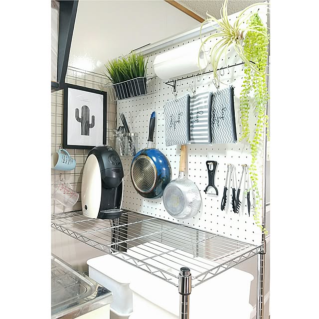 完売】 4本セット メタルラックに取り付けれるLEDライト