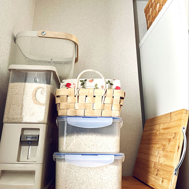 pokkaorunのニトリ-計量米びつ ホワイト(SS-6) の家具・インテリア写真