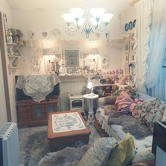 soraのアトリエKigi-リース ムニュムニュ コンセントカバーとおそろい シャビー シャビーシックの家具・インテリア写真