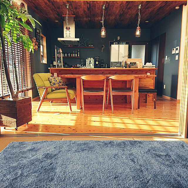 yurinaの-ラグマット 140×200cm(長方形) ふわふわ 『イルミエ』 防ダニ/防炎/滑り止め/床暖房・ホットカーペット対応 全5色 スミノエ 日本製の家具・インテリア写真