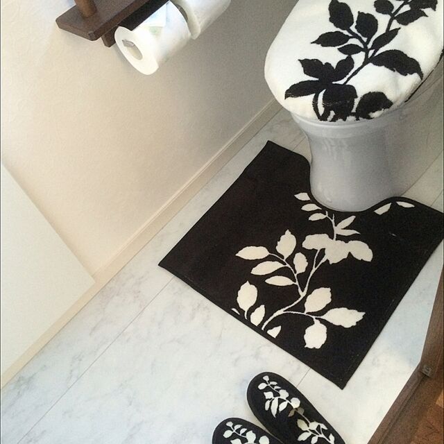 natsuのヨコズナクリエーション-ヨコズナクリエーション フォレージ 洋式トイレ2点セット (足元マット&洗浄フタカバー)の家具・インテリア写真