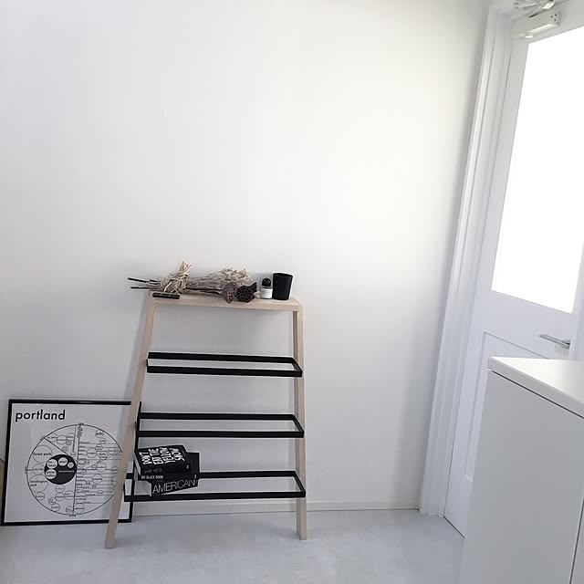 a.organizeの-ノルメイド NORRMADE 【正規取扱店】 STEPS ステップス Shoe Rack シューズ ラック デザイナー：Tools トゥールズ アッシュ材 オイル塗装 収納数：6～8足 靴置き シューズ 玄関 北欧 デンマーク 【RCP】【smtb-KD】の家具・インテリア写真