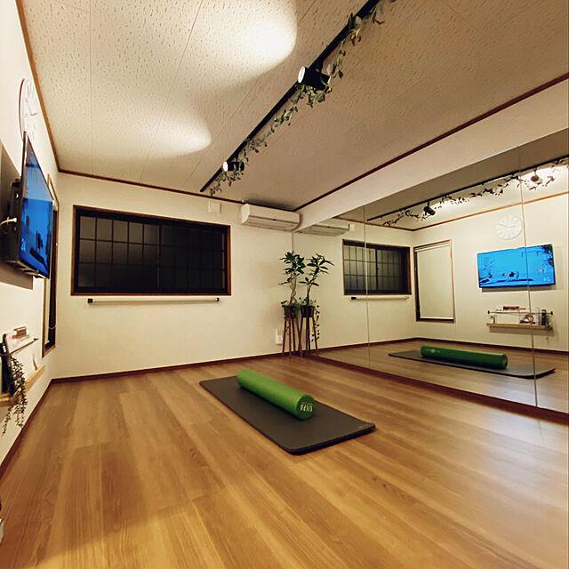 archwayのヨガワークス-ピラティスマット 12mm チャコールの家具・インテリア写真