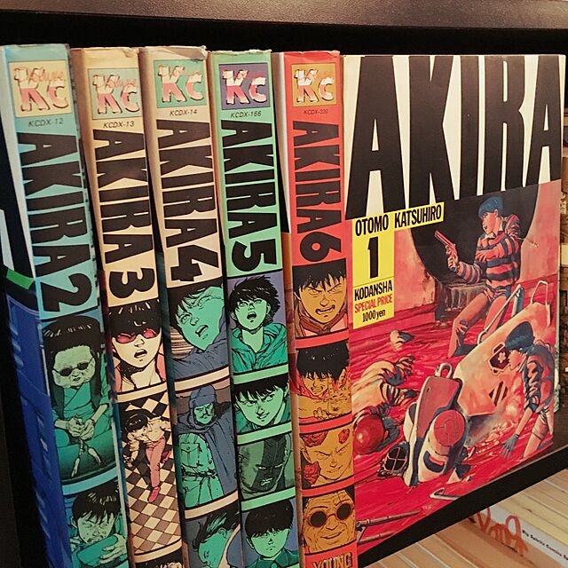 Sukoshi_Fushigiの-AKIRA コミック 全6巻完結セット (KCデラックス)の家具・インテリア写真