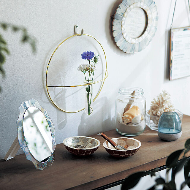 BelleMaisonの-壁掛けできるワイヤーとガラスチューブの花器の家具・インテリア写真