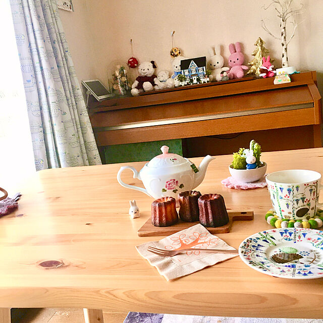 naokoの-イッタラ iittala タイカ レッド コーヒーカップ＆ソーサー 200ml 北欧の家具・インテリア写真