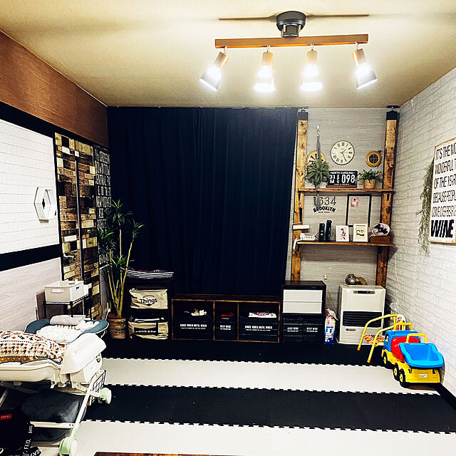 YUKA-REO-MOMOKOの-隙間収納スチールラック(幅15/20/25cm)の家具・インテリア写真