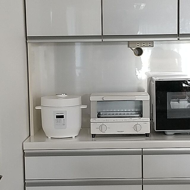 yuasa_primusの-ユアサプライムス 炊飯器 3合 YHS-300C(W) ホワイト 調理機能搭載 炊飯ジャー 白米 おかゆ 早炊き スープ 一人暮らし コンパクト おしゃれな羽根付きデザイン LED表示 YHS300CW YUASAの家具・インテリア写真