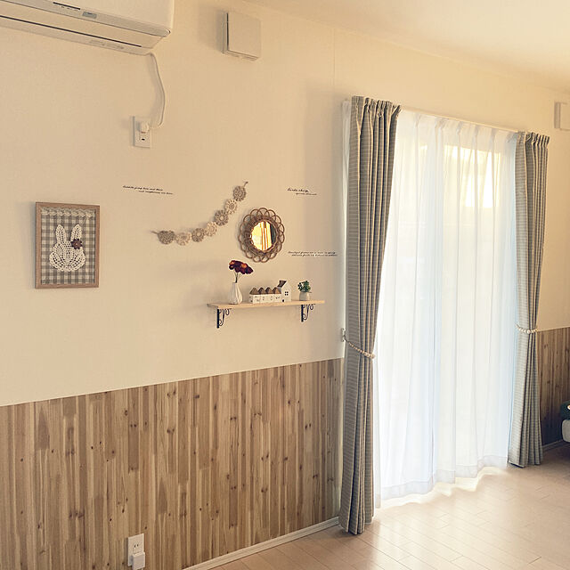 sayuのニトリ-遮光2級・遮熱・防炎カーテン(プロット ベージュ 100X220X2) の家具・インテリア写真