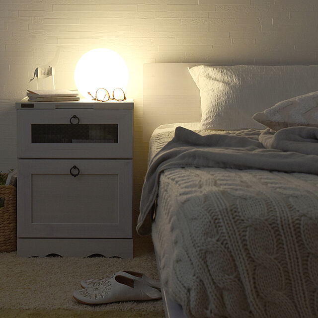 SESAMEの不二貿易-ボール型ランプ 20cm ボール型 照明 ガラス スタンド照明 フロアランプ フロア照明 フロアー ライト フロアスタンド フロアスポット フロア 間接照明 ボール ランプシェード デスク カフェ バー おしゃれ 和室 テーブルランプ テーブルライト 北欧 寝室 リビング ダイニングの家具・インテリア写真