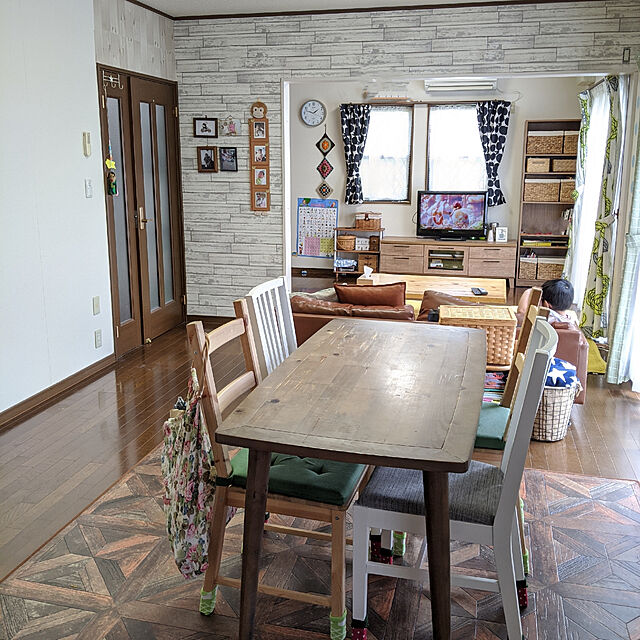 dadaの東谷-ダイニングテーブル おしゃれ 幅135 食卓机 木製 ヴィンテージ 天然木 パイン材 安いの家具・インテリア写真