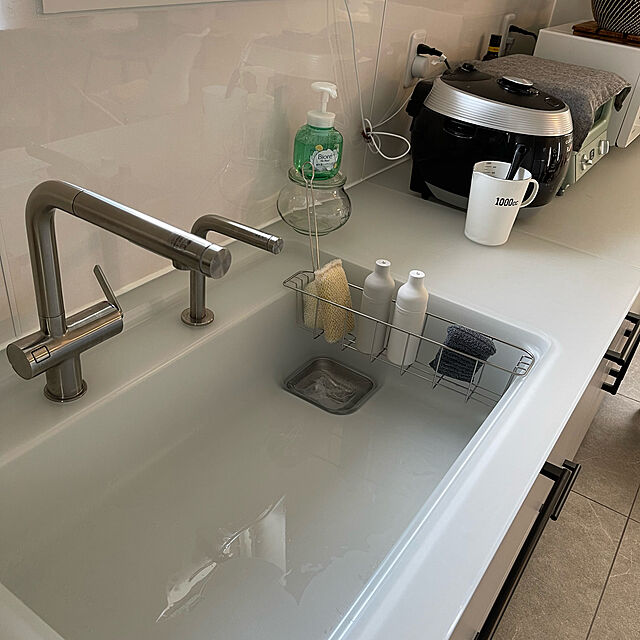 meloのミマスクリーンケア-【大容量】 緑の魔女 キッチン(食器用洗剤) 液体 2L 業務用の家具・インテリア写真