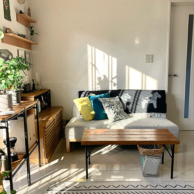 SAYOのルネ・デュー-クッションカバー 45×45cm Ljungbergs ユンバリ FRUKTLADA フルーツボックスの家具・インテリア写真