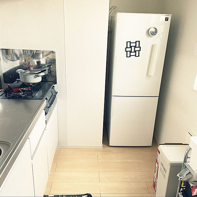 sのシャープ-シャープ 冷蔵庫 プラズマクラスター搭載 271Lタイプ ホワイト SJ-PD27B-Wの家具・インテリア写真