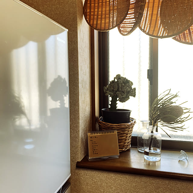atsukoのハイセンスジャパン-ハイセンス 冷蔵庫 幅55.4cm 282L ホワイト HR-D2801W 3ドア 右開き 真ん中野菜室 自動霜取り スリムの家具・インテリア写真
