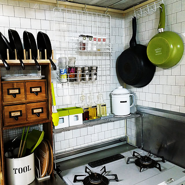 irukaの八幡化成-八幡化成 キッチン用多機能スタンド way-be APYUI MULTI STAND(アピュイ マルチスタンド) グリーンの家具・インテリア写真