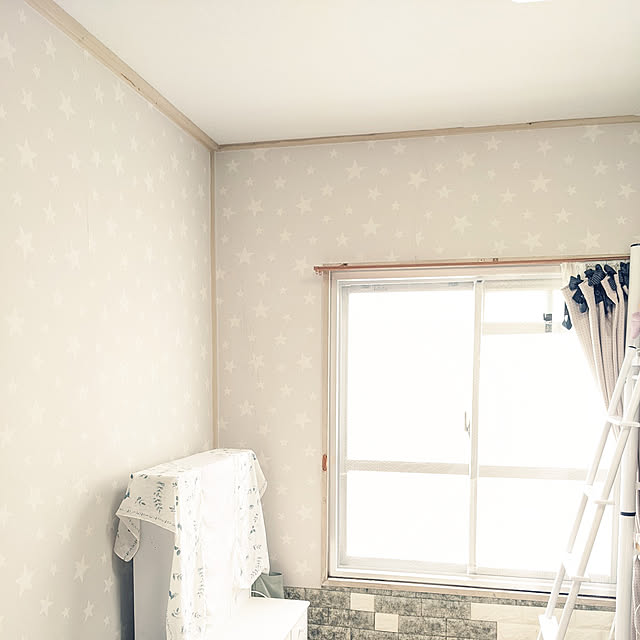 写真付きレビュー 断熱 壁紙 アルミ 壁紙シール のり付き エコ 壁紙シール クッション壁紙 アルミシート 保冷保温効果 結露防止 カビ防止 ブリック リフォーム 吸音 子供部屋 リビング 浴室 キッチン 保育園 壁補修 壁紙クッションシート 宅fの通販商品 口コミ情報 写真付きレビュー 断熱 壁紙 アルミ 壁紙シール のり付き エコ 壁紙シール クッション壁紙 アルミシート 保冷保温効果 結露防止 カビ防止 ブリック リフォーム 吸音 子供部屋 リビング 浴室 キッチン 保育園 壁補修 壁紙クッションシート 宅fの通販商品 口コミ情報