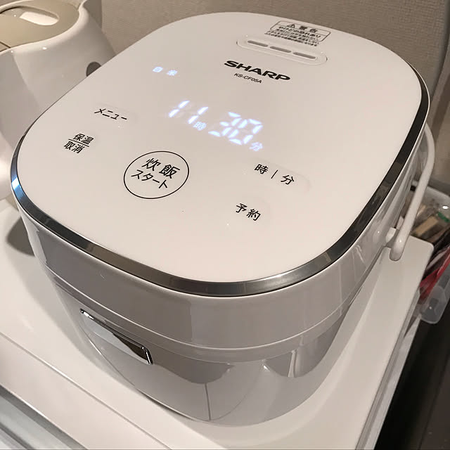 hitori_gurashi_のシャープ-シャープ パン調理機能付 ジャー炊飯器 3合炊き ホワイト KS-CF05A-Wの家具・インテリア写真