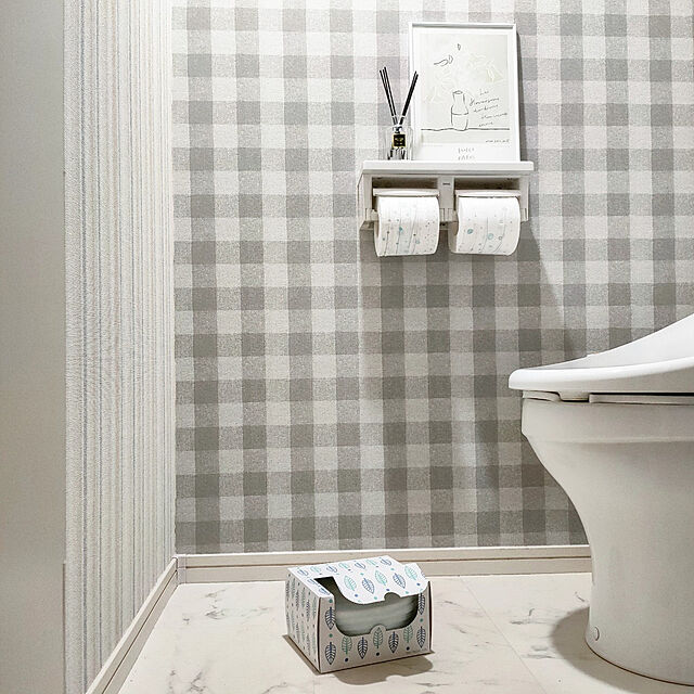 YUKKIのサンコー-トイレ 掃除 使い捨て おしっこ吸うパット 飛び散り 対策 30個入 リーフ箱 便器 便所 床 時短 簡単 飛散防止 貼るだけ 汚れ 尿 子供 高齢者 サンコーの家具・インテリア写真