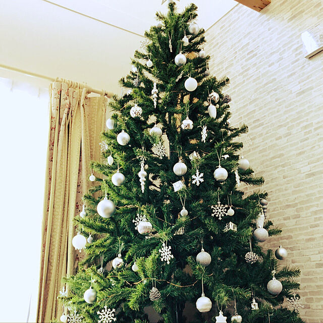 yu1mamatanのValery Madelyn-Valery Madelyn クリスマス オーナメント 豪華 50個 セット銀色 白色 シルバー ホワイト ゴージャスな配色 北欧風 クリスマスツリー 飾り デコレーション 装飾の家具・インテリア写真
