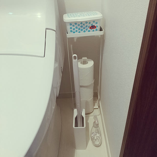 chabinの山崎実業-流せるトイレブラシスタンド タワー tower 流せる トイレブラシ 収納 ホルダー ハンドル スクラビングバブル 使い捨てトイレブラシ シンプル タワーシリーズ スリム スタイリッシュ ホワイト ブラック 4855 4856 山崎実業 yamazaki ヤマジツの家具・インテリア写真