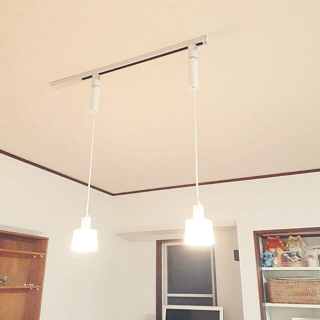 Kazuの-パナソニック　LGB16054Z　ダイニング用ペンダント 吊下型 LED(電球色) ガラスセード ダクトタイプ ホワイトの家具・インテリア写真