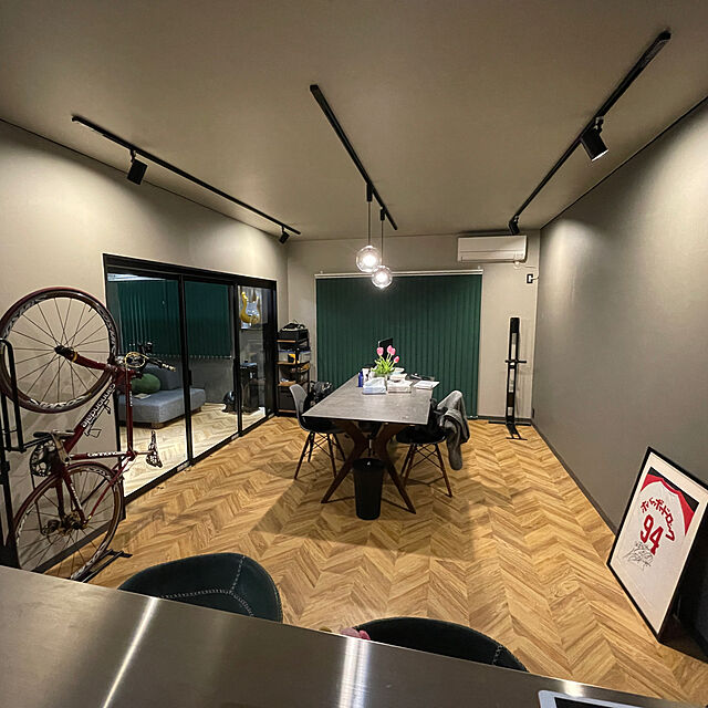 bonjoviの-サイクルロッカー(CycleLocker) 室内用縦置き自転車スタンド クランクストッパースタンド CS-650 (BLACK)の家具・インテリア写真