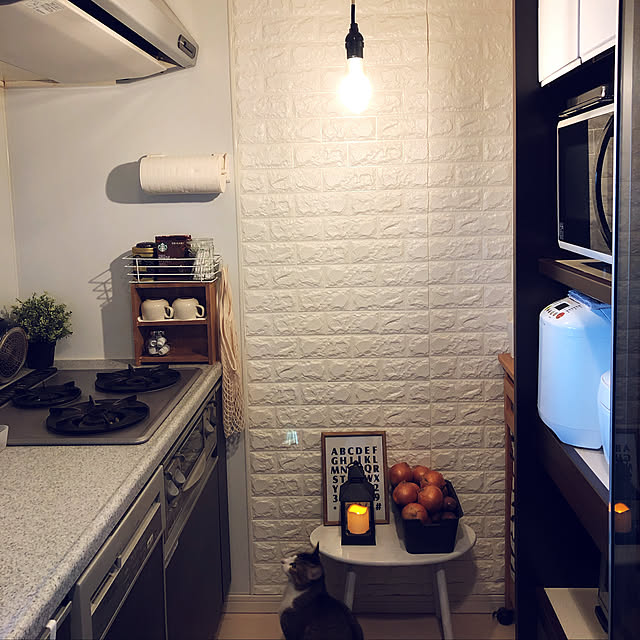 写真付きレビュー Ksmsem 10枚 3d 壁紙 レンガ 防音シート 防水 壁紙 断熱 Diyクッション シール シート立体 壁用 レンガ 貼るだけ 壁材 ブリック ホワイトレン リアル風 レンガ 白 壁用 タイル 60cm 60cmの通販商品 口コミ情報 Roomclipショッピング