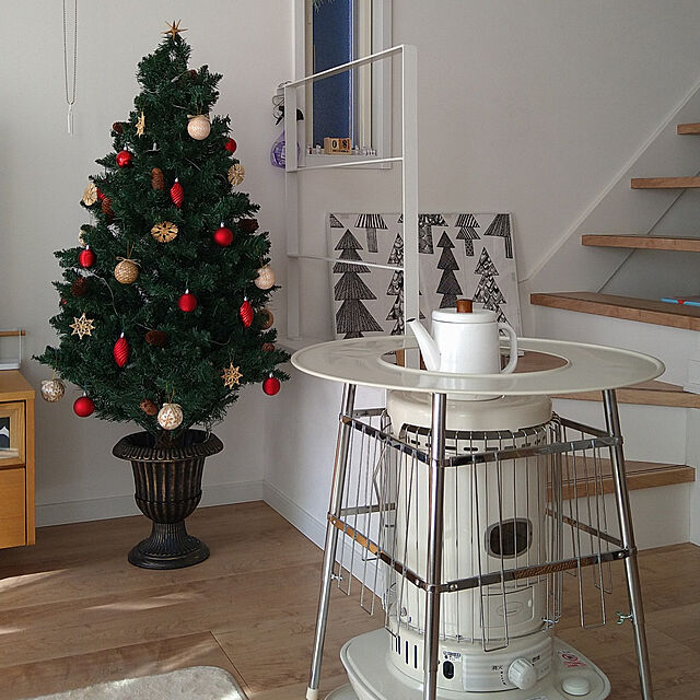 __home_m.の-クリスマス ストローオーナメントセット 天使とハート 赤糸 茶紙箱 24pcs まるでヨーロッパの片田舎のよう。。落ち着いた雰囲気のクリスマスを演出する、ヨーロピアン・カントリー・スタイルの、お洒落な手作りのクリスマスオーナメントです。の家具・インテリア写真