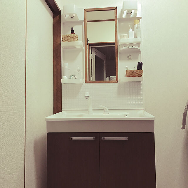 amutantanのマスターリンクス-【 Dream Sticker 】 モザイクタイルシール キッチン 洗面所 トイレの模様替えに最適のDIY 壁紙デコレーション BST-11 (スノー, 1枚)の家具・インテリア写真