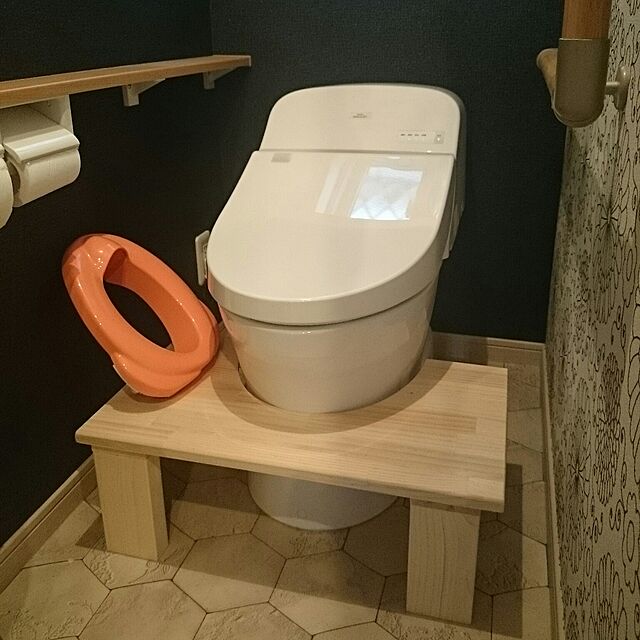 kanaの-【安全重視版】子供用トイレトレーニング踏み台（国産ひのき）の家具・インテリア写真