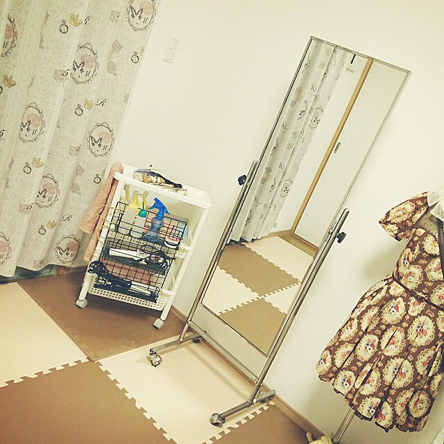mi-kiのニトリ-既製カーテン(レブルRO 100X200X2)  【玄関先迄納品】の家具・インテリア写真