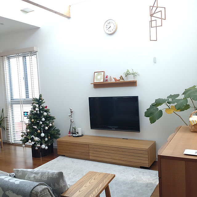 shiokoの-サイドテーブル テーブル 天然木 サイドテーブル 幅450 奥行250 タモ材無垢 オイル塗装 リビング Mondoの家具・インテリア写真