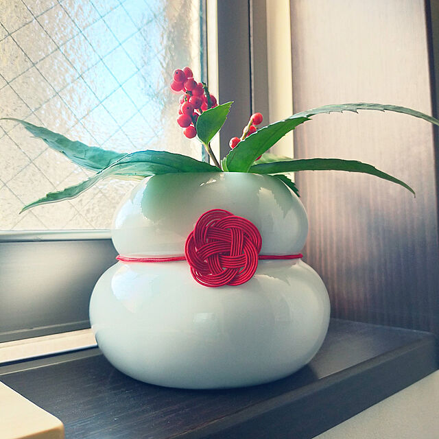 JKの-鏡餅型陶器製迎春ハンドメイドフラワーポット小サイズフラワーアレンジ正月花器 アレンジベースの家具・インテリア写真